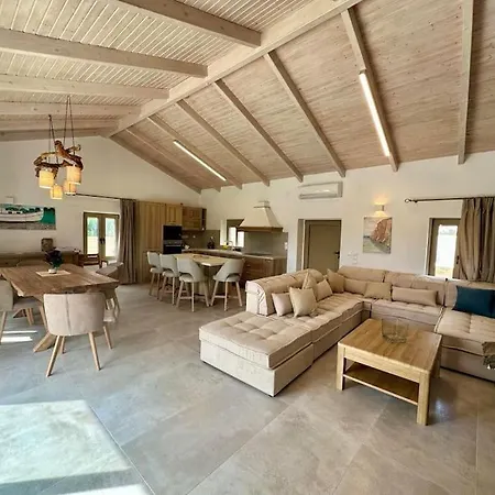 Villa Nikolas Ozias